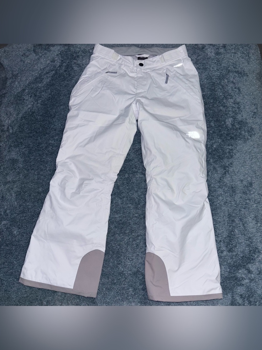 The North Face Girls Freedom Insulated Ski Pants TNF White & Zinc Gray Medium